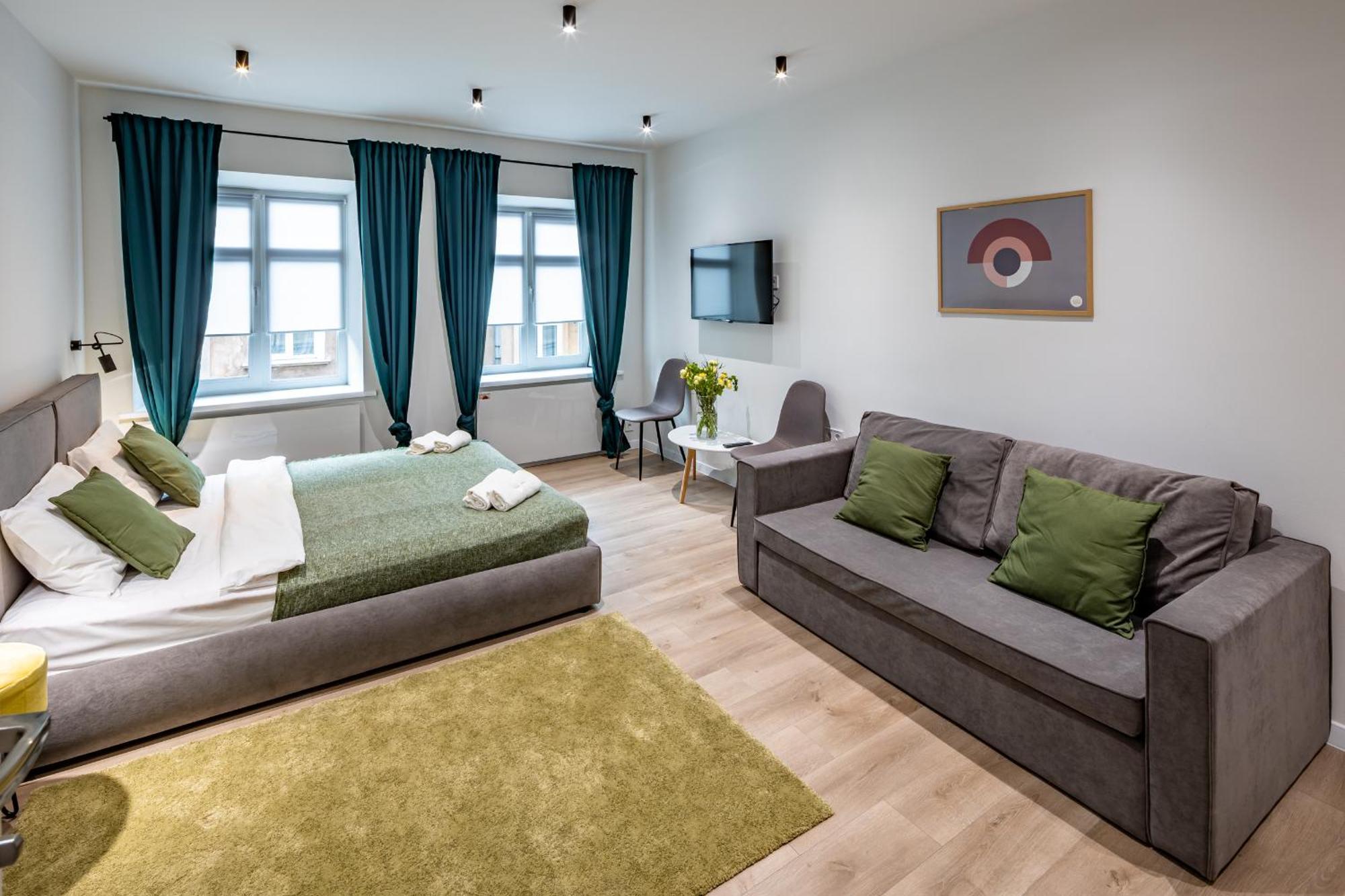 Apartments On Staroyevreiska Street ลวีฟ ภายนอก รูปภาพ