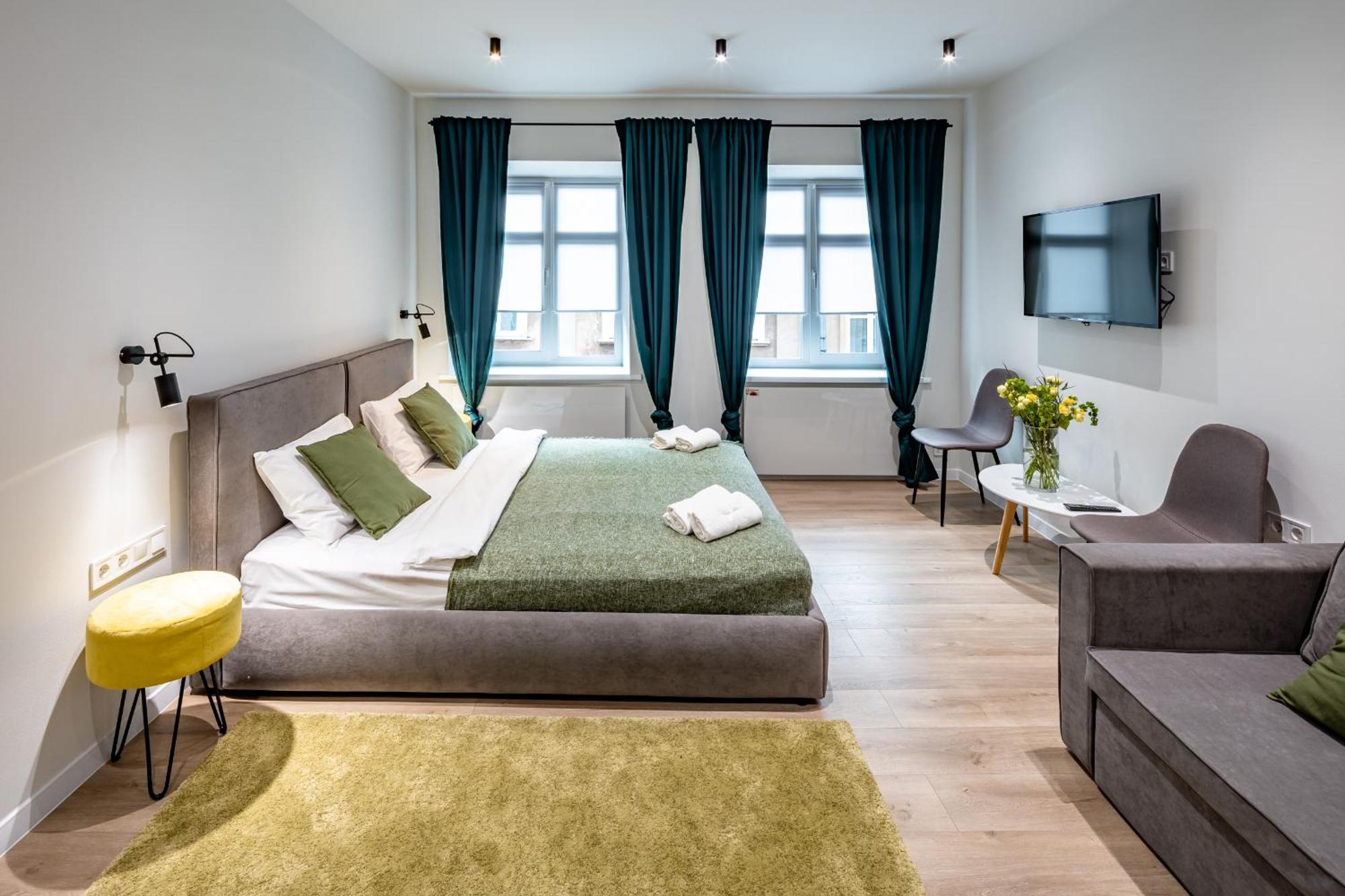Apartments On Staroyevreiska Street ลวีฟ ภายนอก รูปภาพ